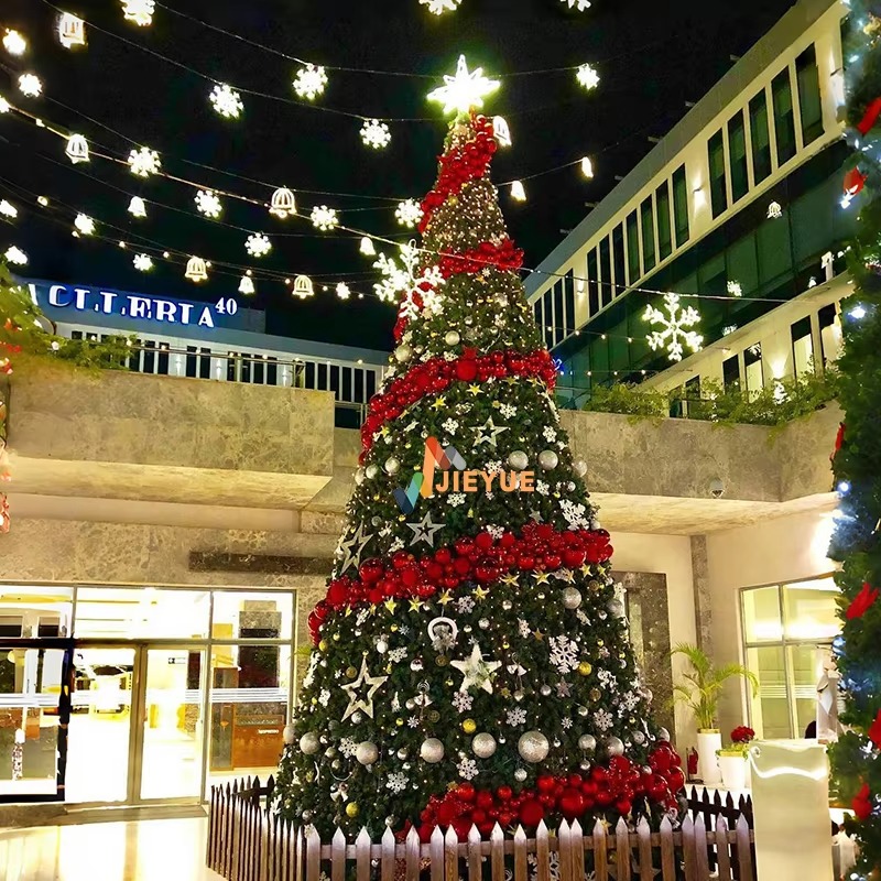 Outdoor Lighting Art - Hochwertige riesige dekorative künstliche Weihnachtsbäume für